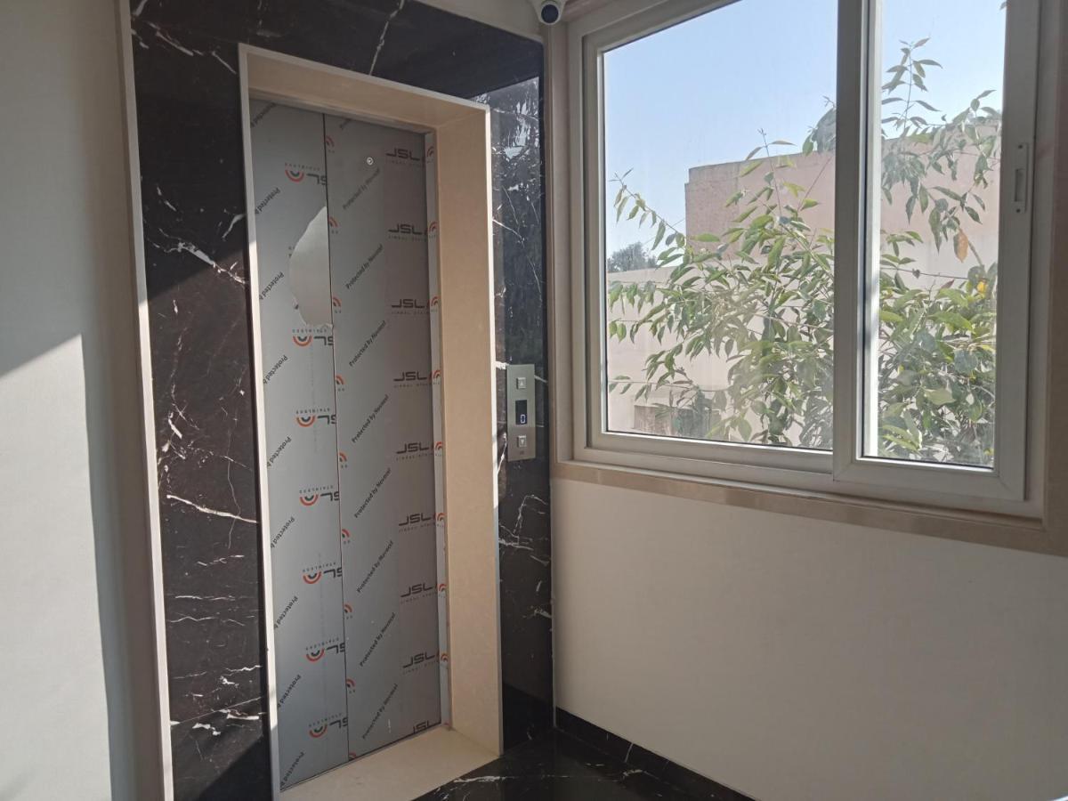 אחמדנגר Hotel Dwarka Palace מראה חיצוני תמונה